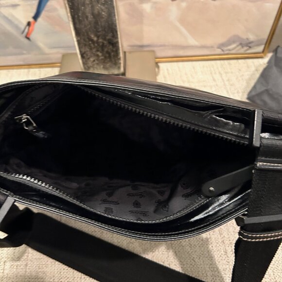 Authentic Vintage Patent Leather Gucci Crossbody - Picture 8 of 10